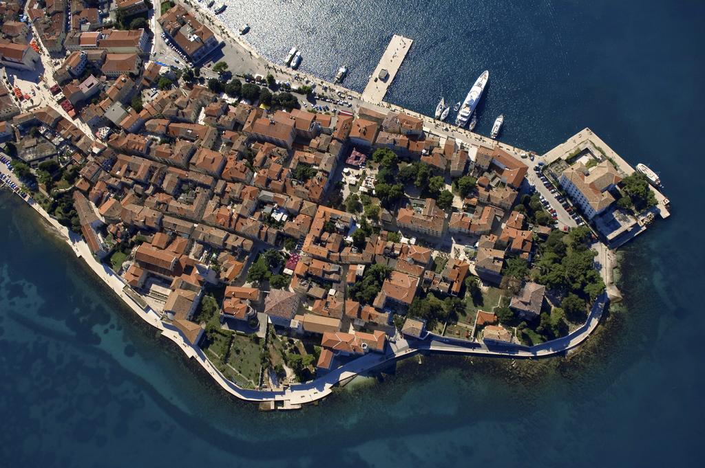 Apartments Sorgo Novigrad  ภายนอก รูปภาพ