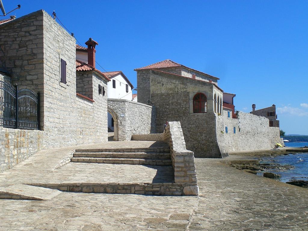 Apartments Sorgo Novigrad  ภายนอก รูปภาพ