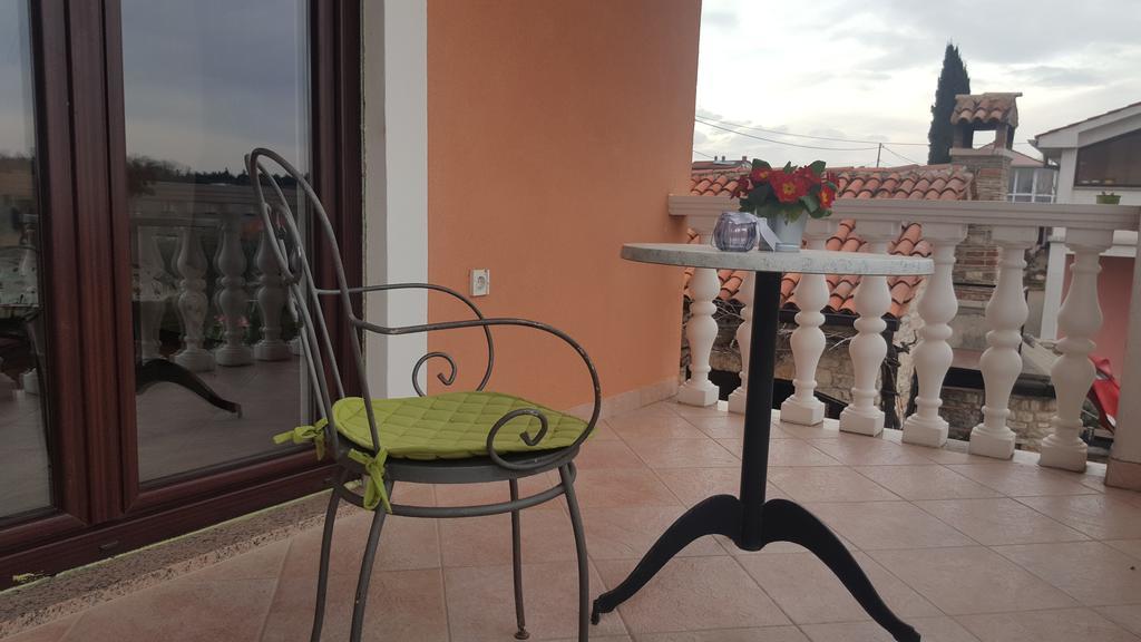Apartments Sorgo Novigrad  ภายนอก รูปภาพ