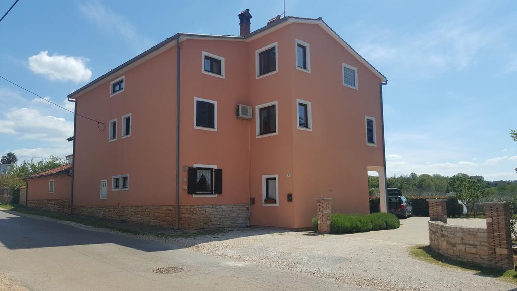Apartments Sorgo Novigrad  ภายนอก รูปภาพ