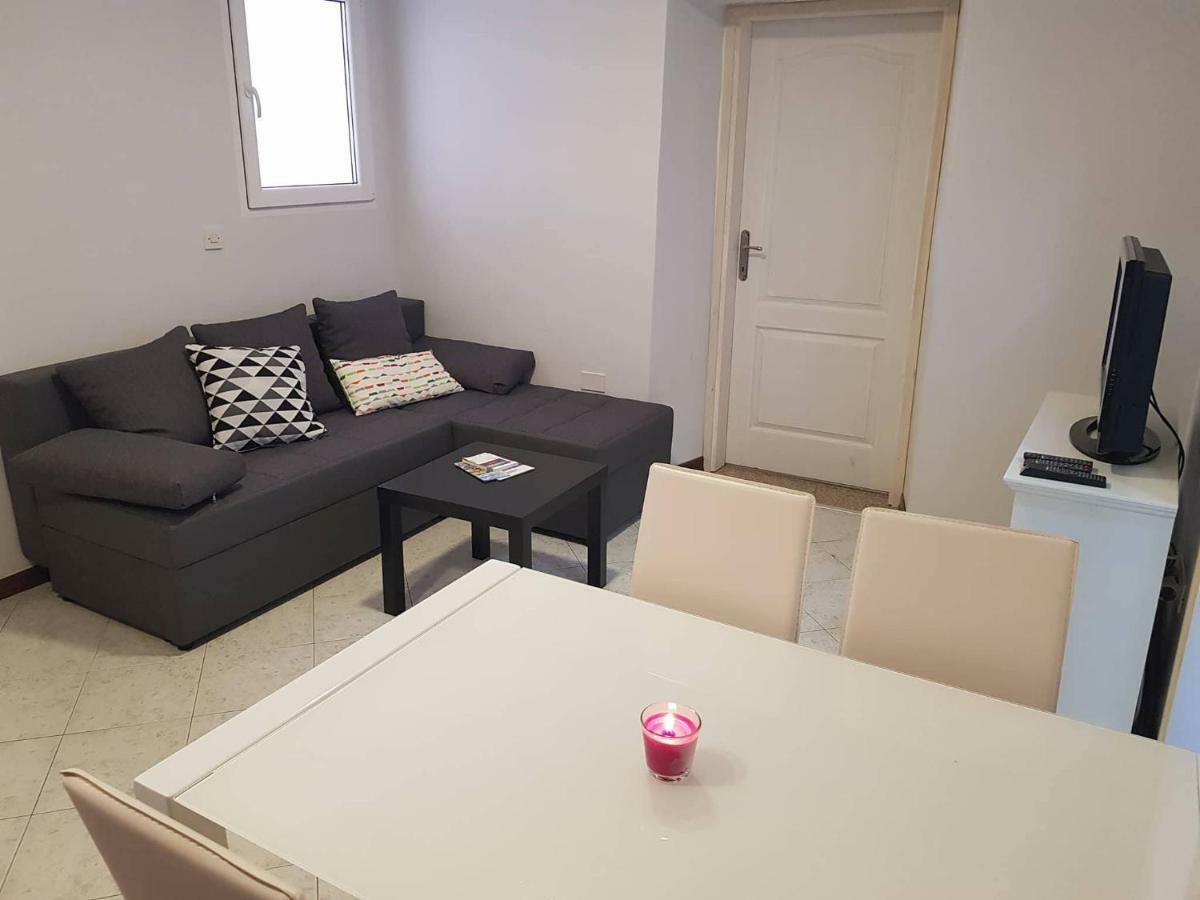 Apartments Sorgo Novigrad  ภายนอก รูปภาพ